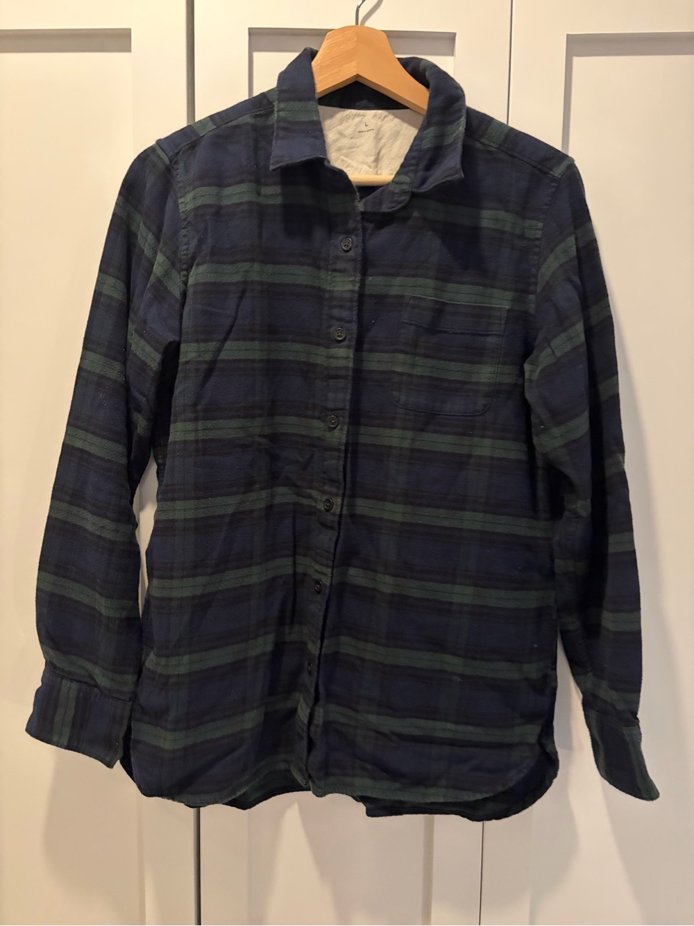 MUJI women’s flannel button up top